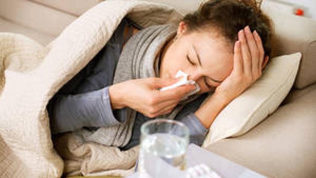 Grippe comment se soigner naturellement avec des huiles essentielles bio remedes de grand mere conseil et astuce pour guérir