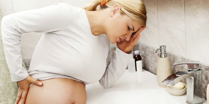 Soulager les nausées de la femme enceinte avec les huiles essentielles